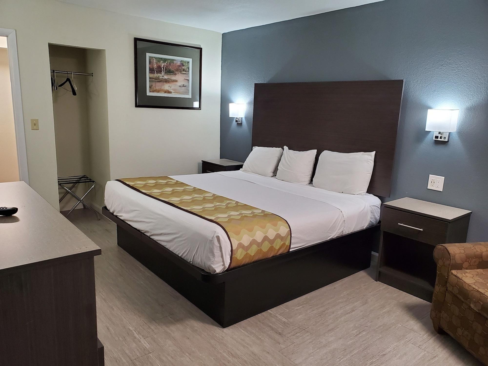 Days Inn By Wyndham Lawton Esterno foto