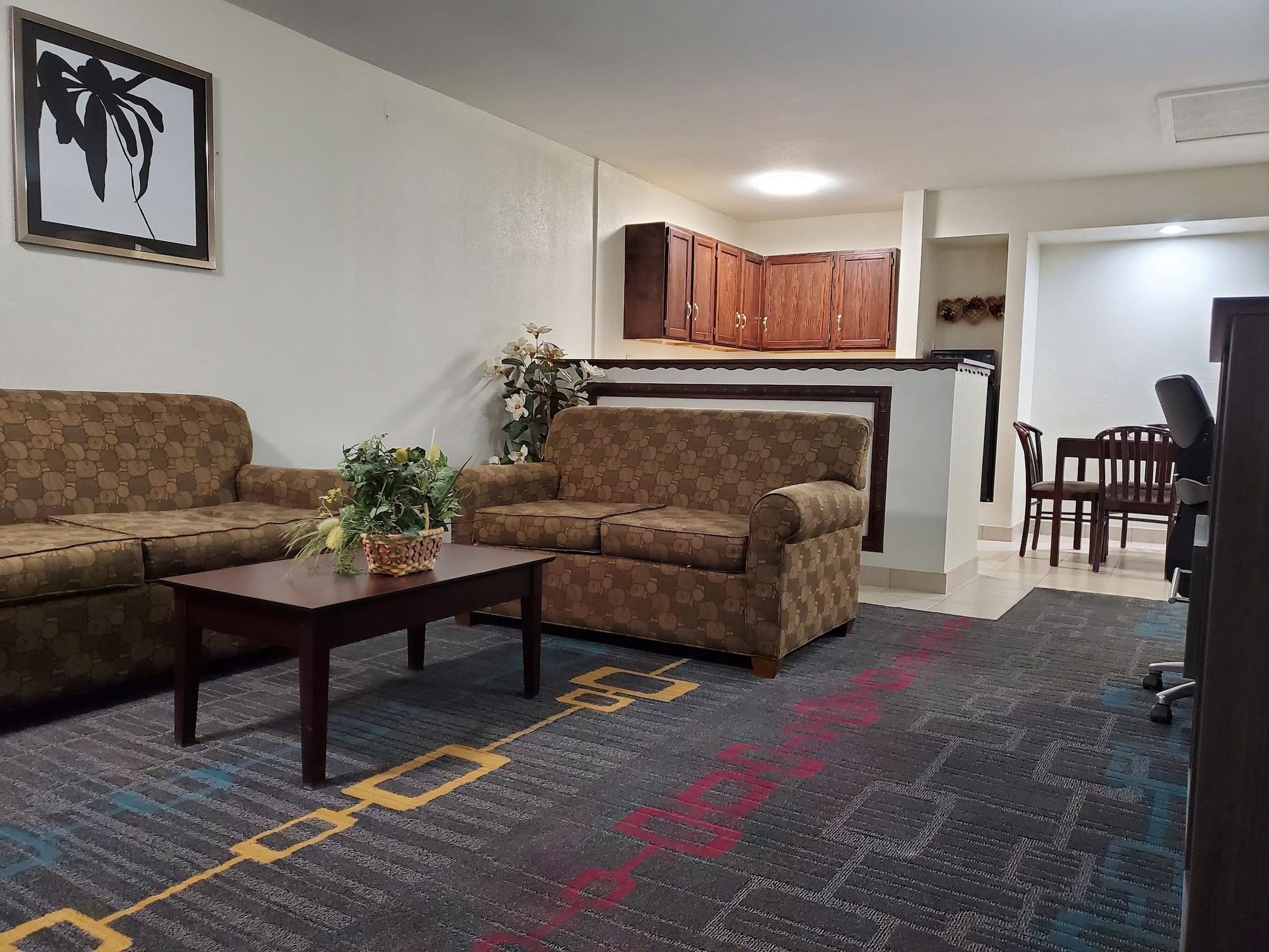 Days Inn By Wyndham Lawton Esterno foto