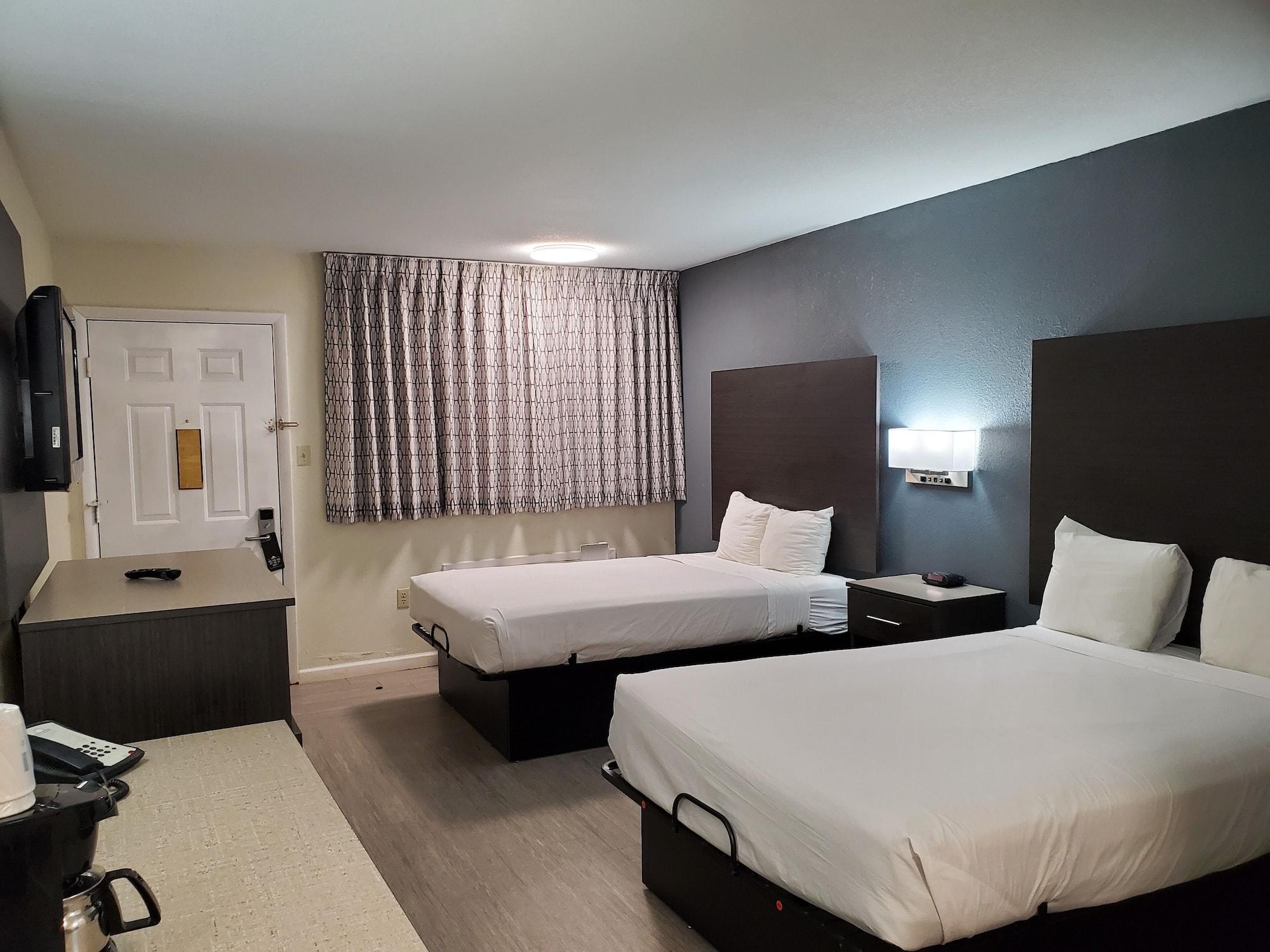 Days Inn By Wyndham Lawton Esterno foto