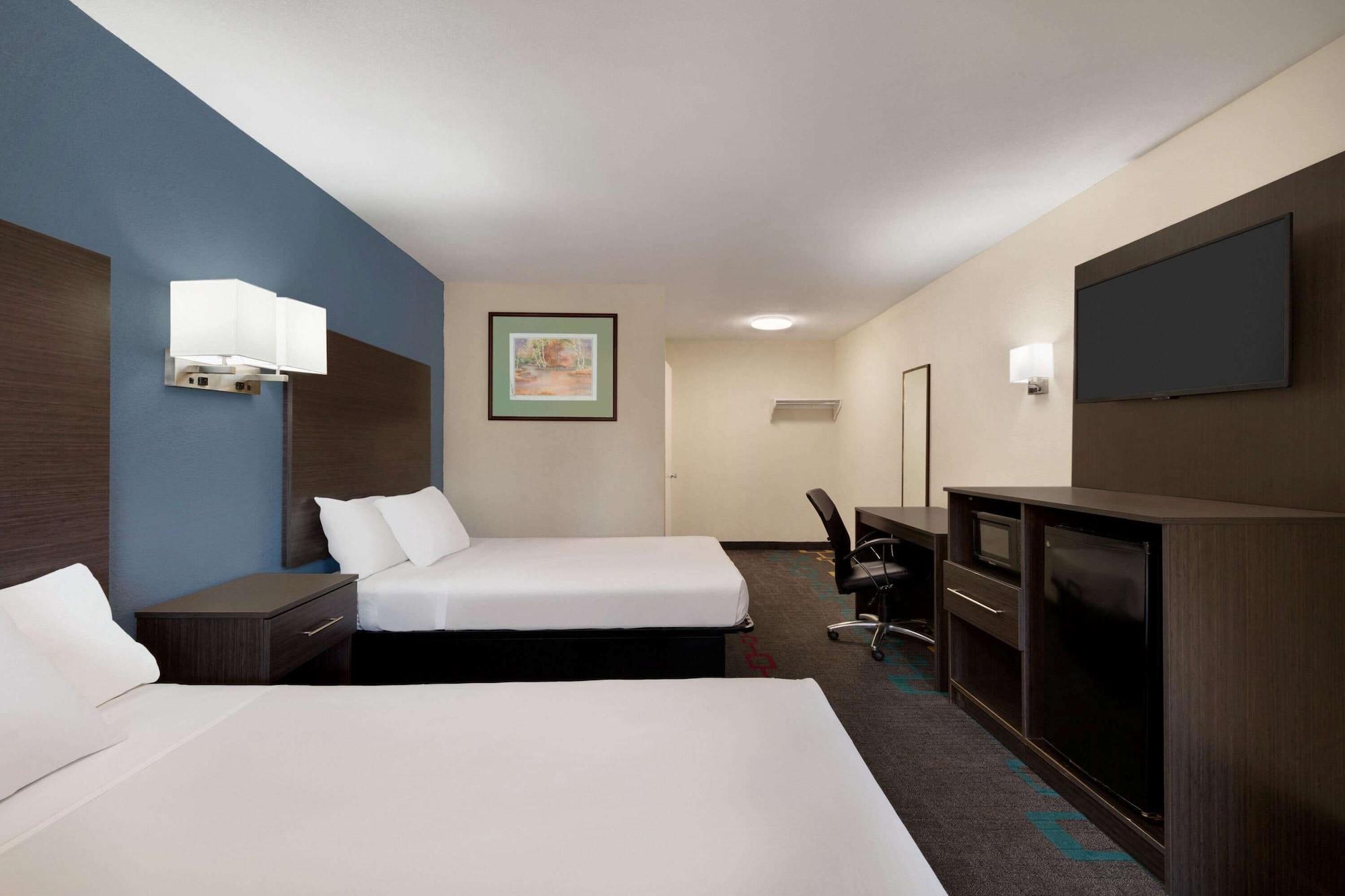 Days Inn By Wyndham Lawton Esterno foto
