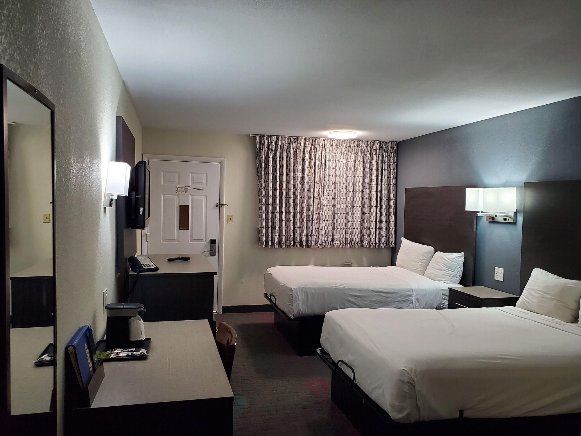 Days Inn By Wyndham Lawton Esterno foto