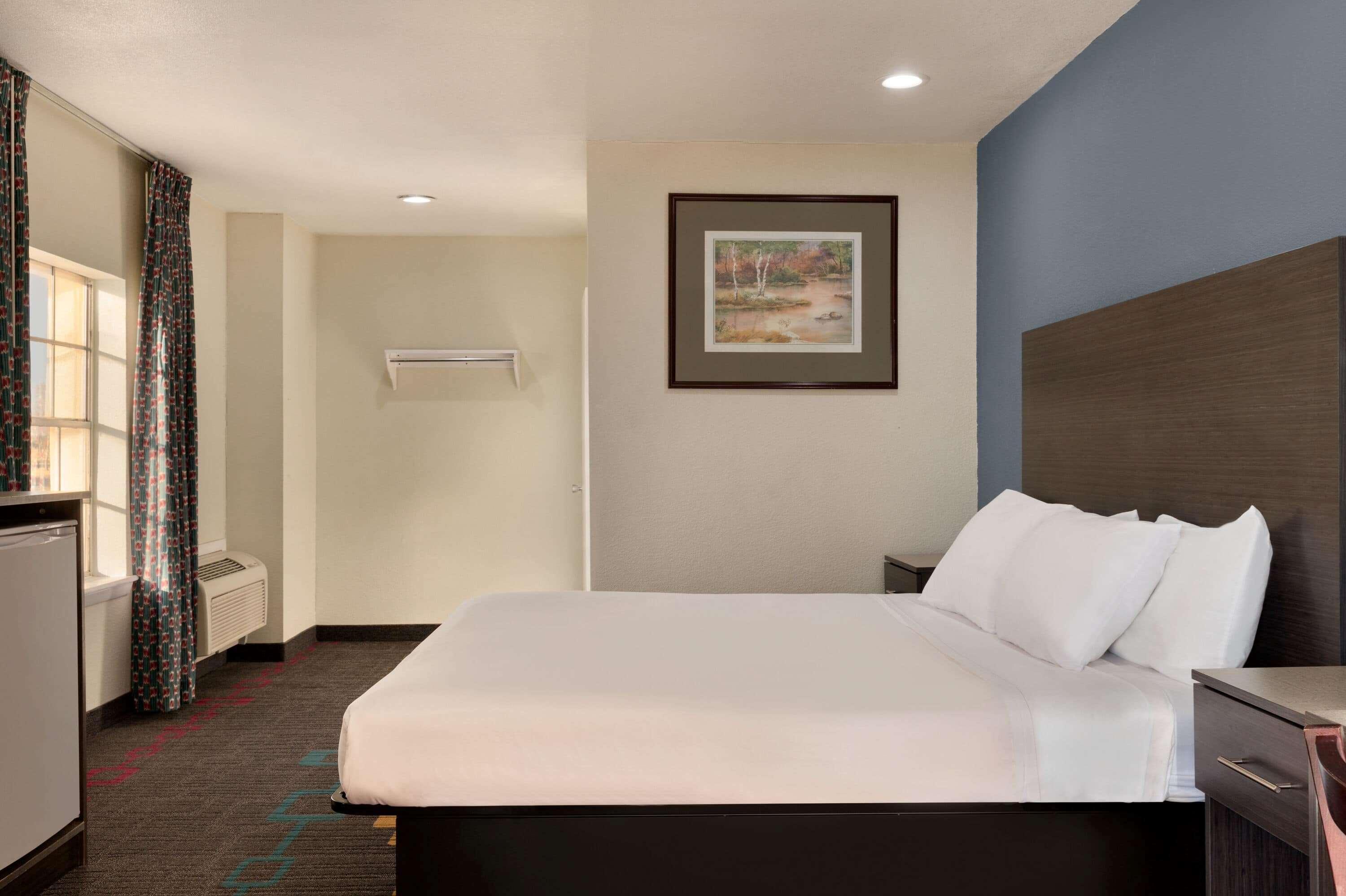 Days Inn By Wyndham Lawton Esterno foto